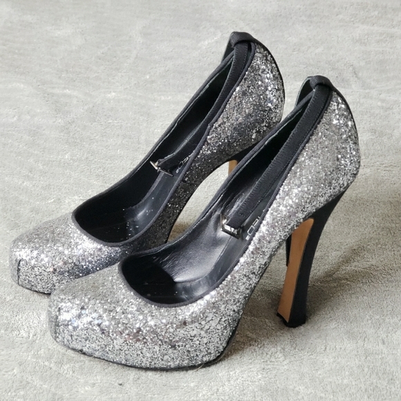 Dsquared2 authentic black and silver  shoes - Picture 4 of 4